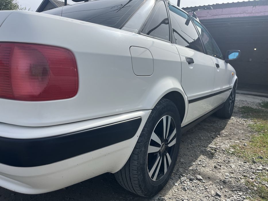 Продам ауди 80 б4