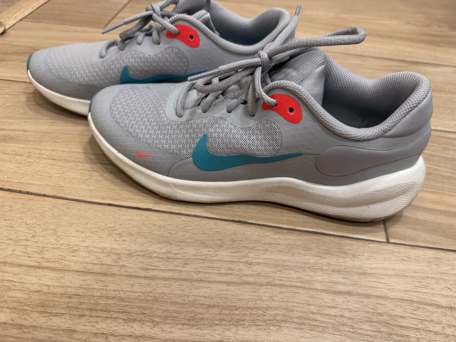 Маратонки на Nike за момче 39 номер / 24.5 см