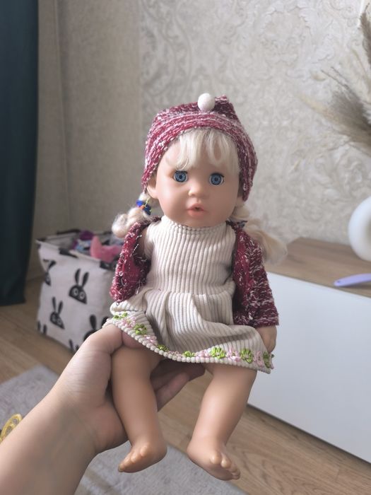 За 2 пакета игрушек 8000