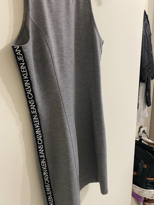 Къса сива рокля Calvin Klein size S
