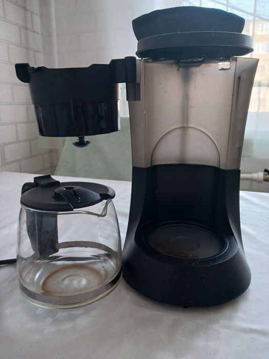 Продам  кофеварку