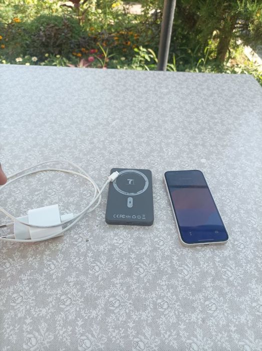 Iphone 13 mini 128 GB + MagSafe + zaryadlagich