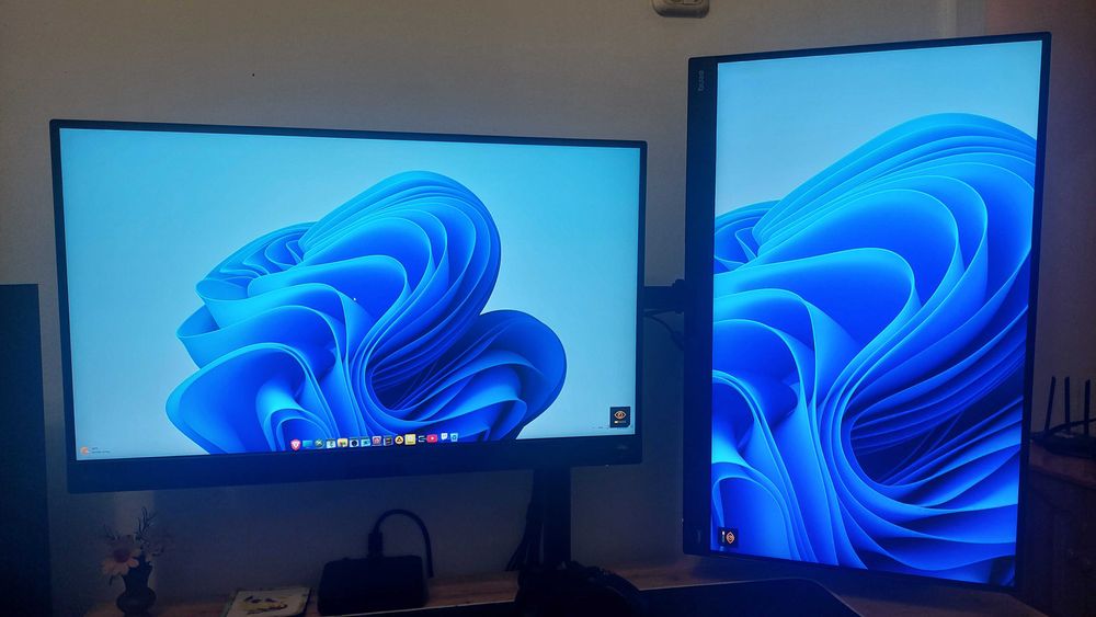 BenQ - Mobiuz EX2710Q, 27", 165Hz, 1ms, FreeSync