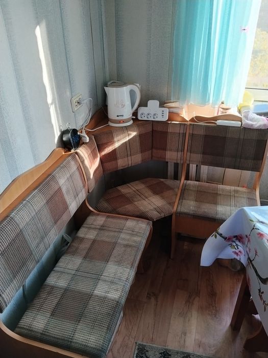 Кухонный угловой диван