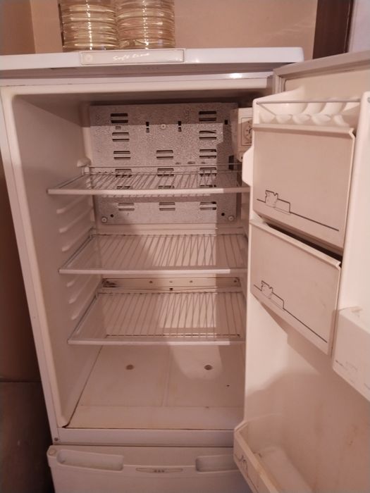 Холодильник бу Бирюса