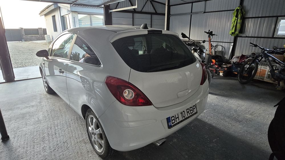 Vand Opel Corsa 1.2 benzina