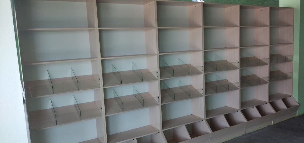 Полка для магазини