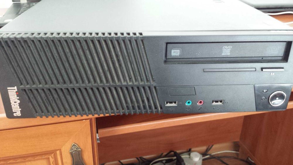 ПК компьютер LENOVO Thinkcenter