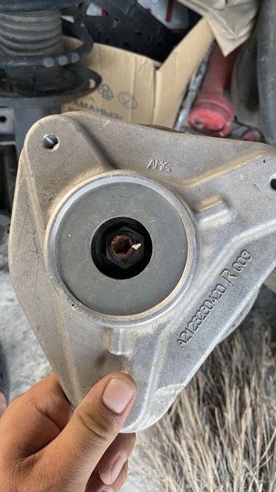 Передние стойки w212 E63 AMG