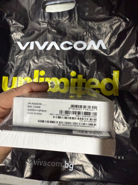 Чисто нов Samsung Galaxy A56 5G + стъклен протектор подарък