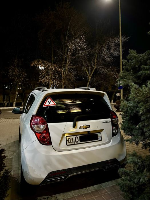 Chevrolet Spark 2019 AT Ideal