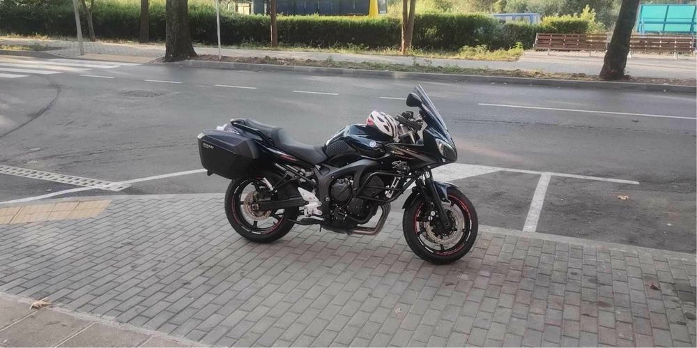 Yamaha FZ6 Fazer 600