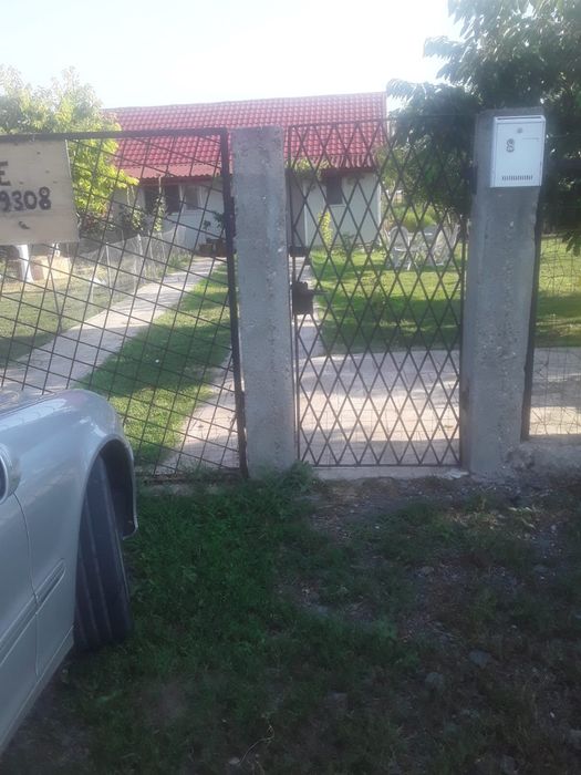Teren cu casa 25 €/mp Corbu