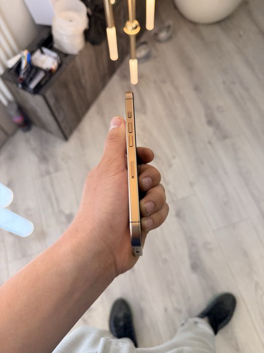 IPhone: 16 pro 256gb