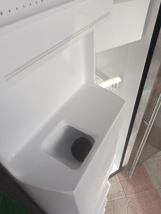 Хладилник General Electric 500 лв  крайна цена