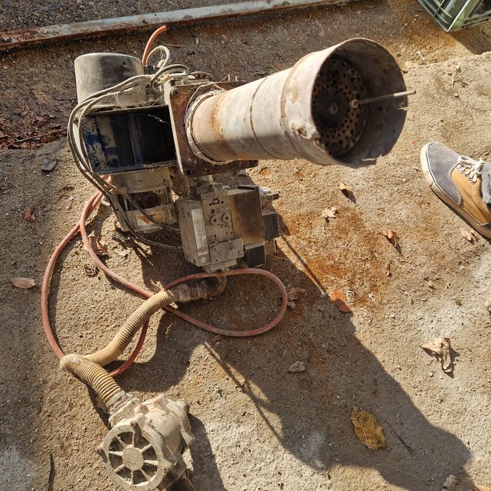 Motoare ,ventilatoare arzatoare gaz pentru cuptoare panificatie