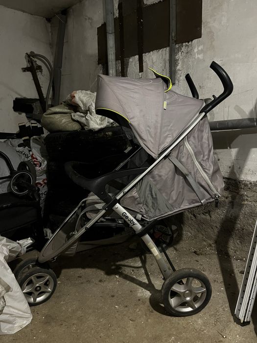 Коляска детская прогулочная