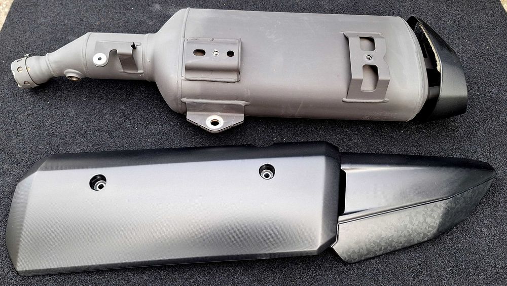 Vand toba esapamant X-Max 300 2024 + ornament plastic