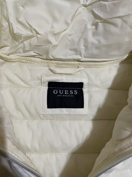 Дамско яке Guess М размер