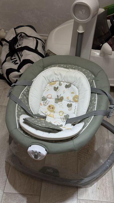 Joie Serina Swivel Электронные  качели для детей от рождения