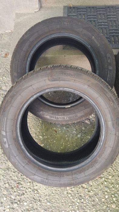 Vând Anvelope All Season 205/60R16 92H (dețin factură)