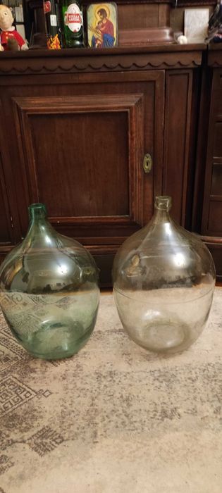 Шишета стари стъклени