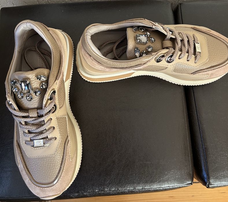 Дамски маратонки