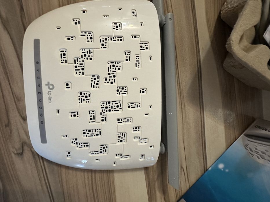 Продам роутер модем