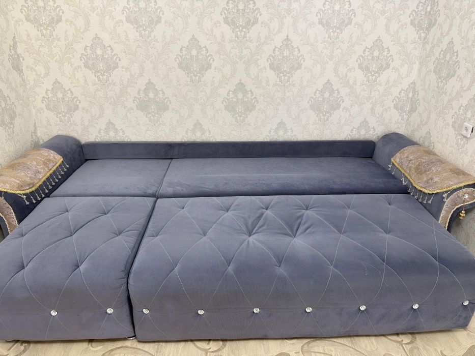 Продам диван отличного качества