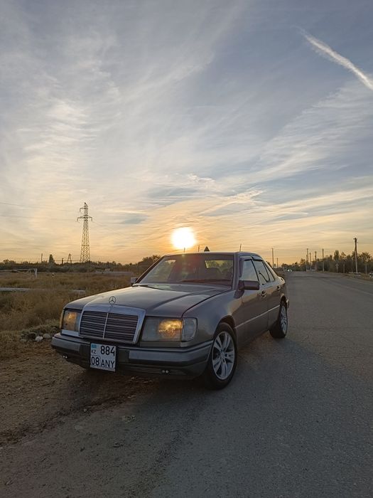 Продается Мерседес 124