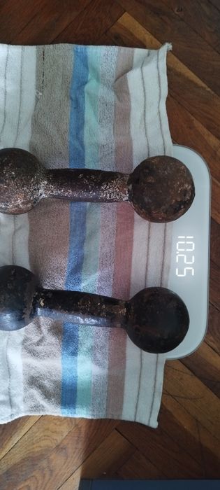 Гири по 5 кг перфектни