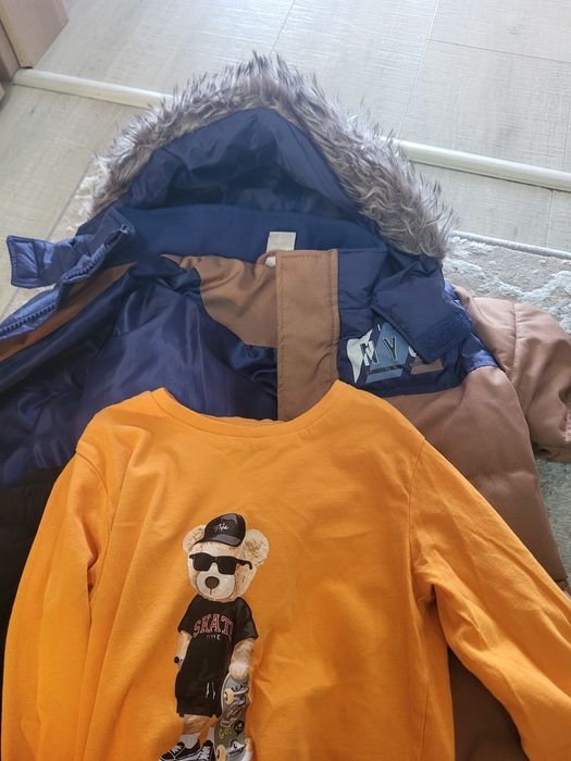 Лот дрехи със зимно яке