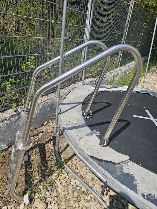 Стълба за басейн