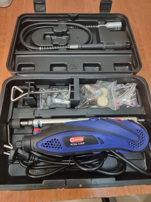 Продам мини дрель новый.