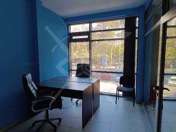 Дава се под наем Офис в Пловдив, Център - 279 кв.м за 472802.13 € - Снимка #2