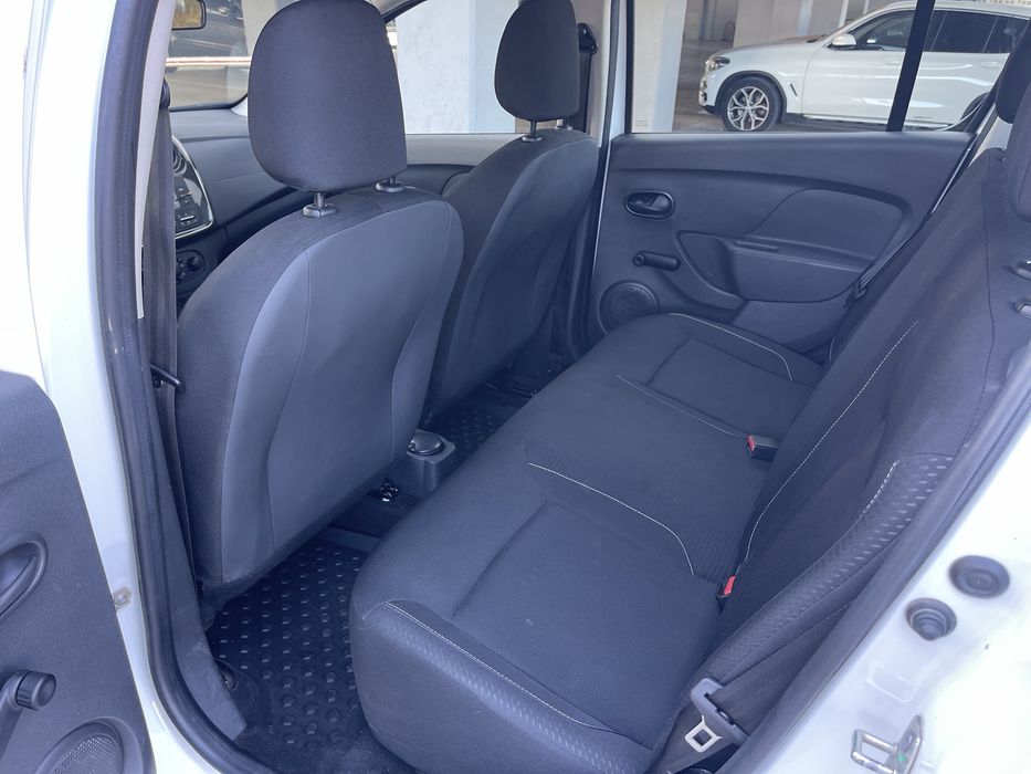 De inchiriat Dacia Sandero 2017 (ridesharing/bolt/uber)