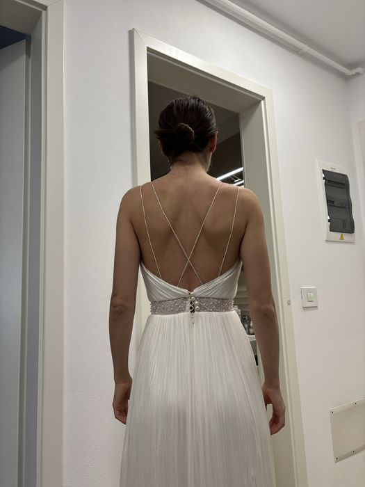 Vand rochie de mireasa 100% matase marimea XS/ S