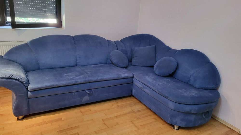 Canapea extensibila ca noua