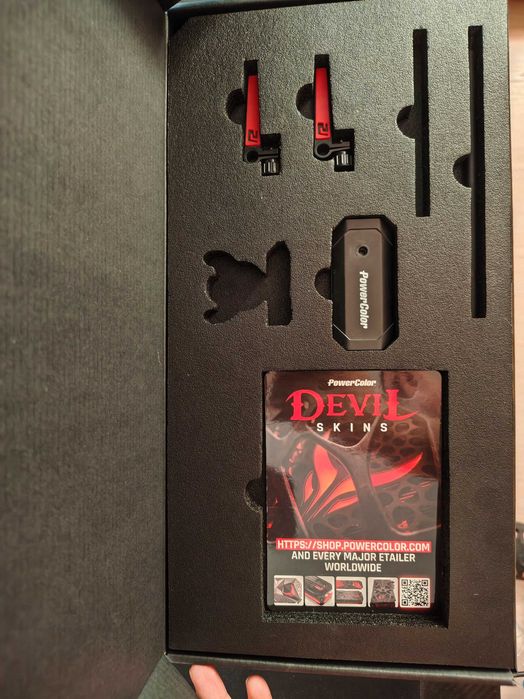 Видеокарта RX7800XT RED DEVIL