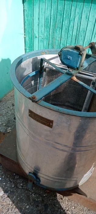 Продам медогонку