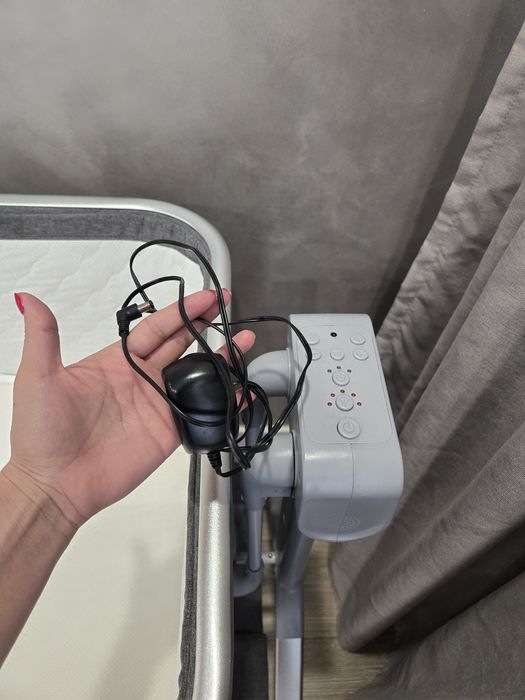 Продам кроватку манеж