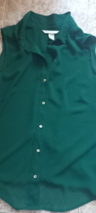 Продавам елегантна дамска риза на H&M