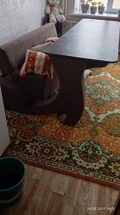 Продам новый диван