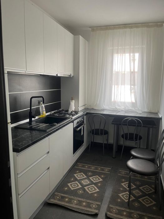 Inchiriez apartament.Zona Militari Rezidence