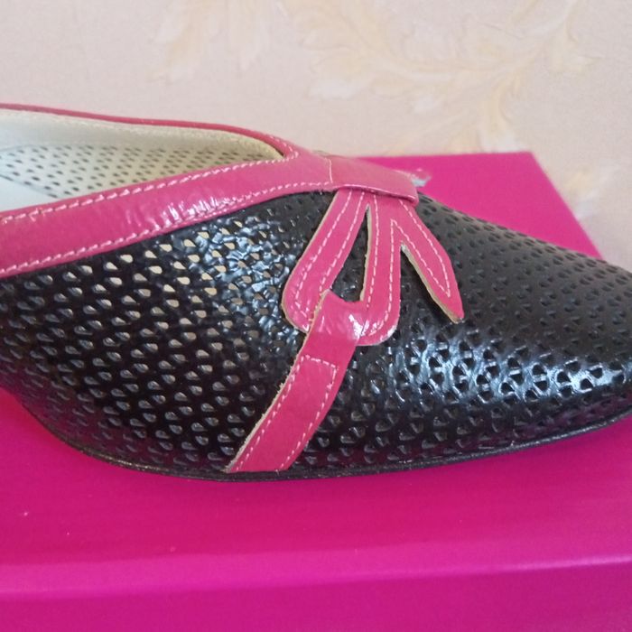 Оригинальные босоножки