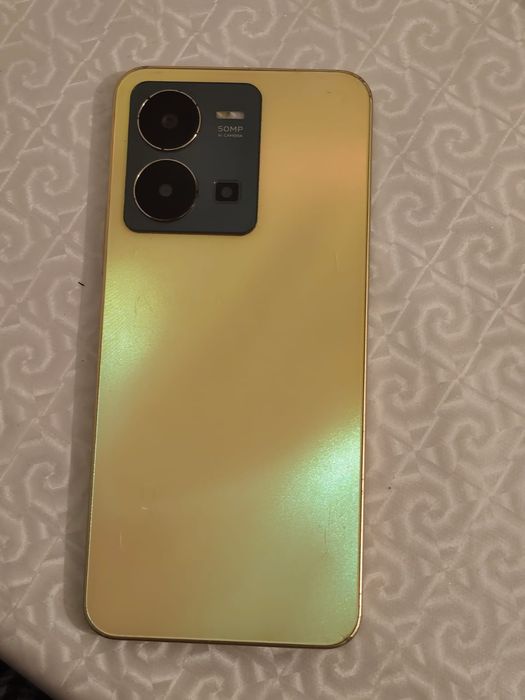 Телефон vivo Y35