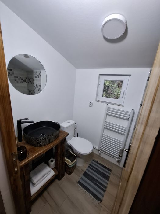 Casa de închiriat la munte, în satul Greșu,  Vrancea
