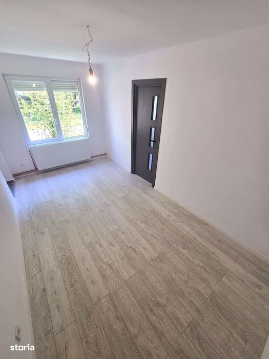 Video | Apartament cu 2 camere, la parter | Complet renovat