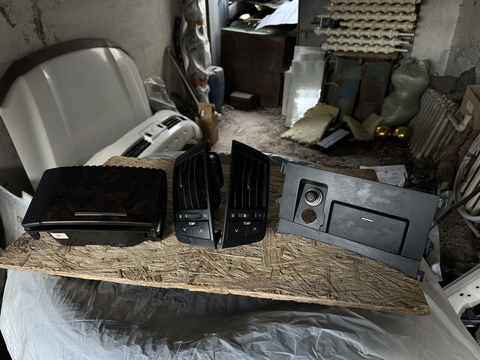 Запчасти салона Land Cruiser 200