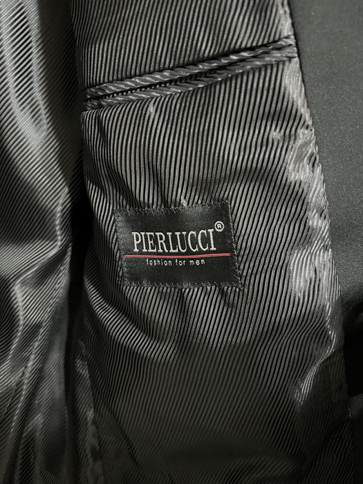 Мъжки костюм - чисто черен